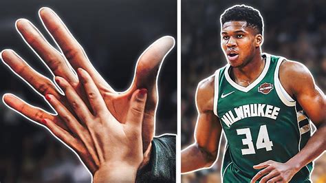 giannis antetokounmpo hand size.